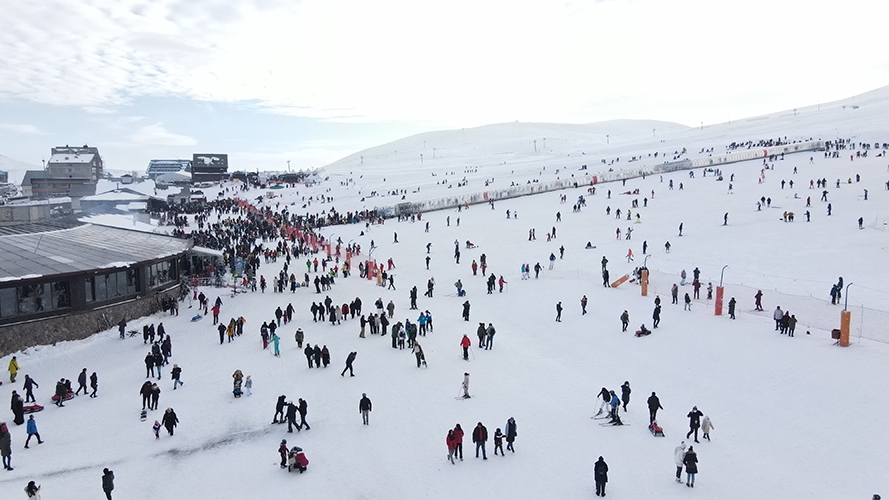 Erciyes hafta sonu 30 bini aşkın ziyaretçiyi ağırladı