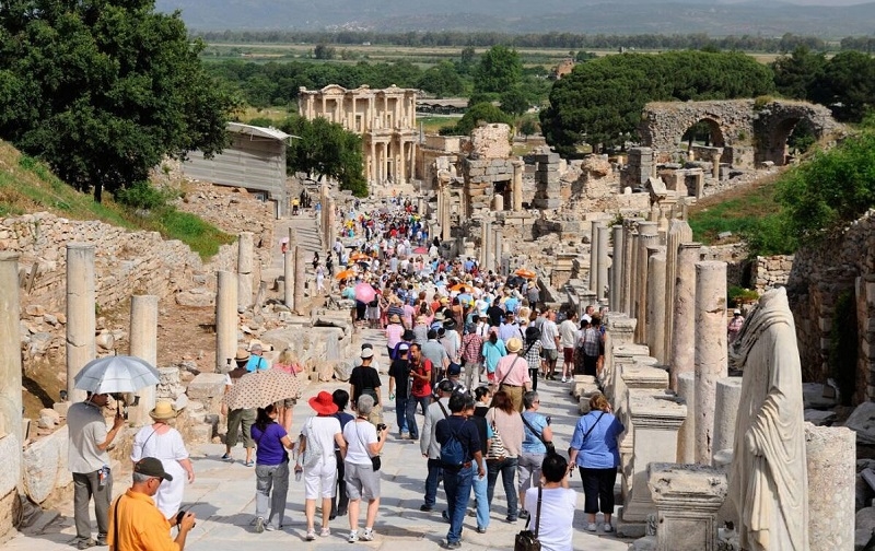 Türkiye ilk 5 ayda 12,7 milyon ziyaretçi ağırladı