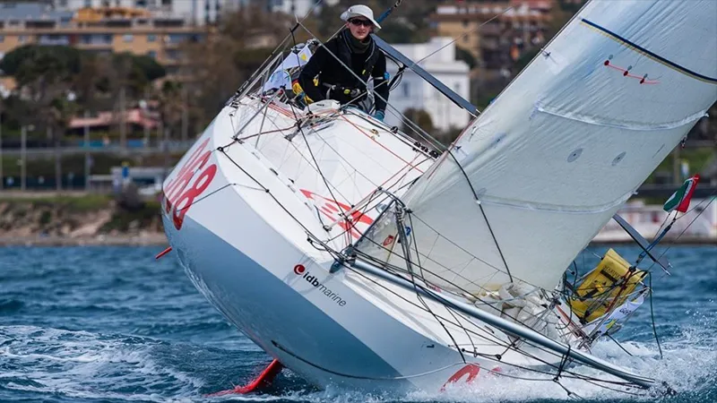 Deniz Bağcı Mini Transat 2025 için mücadele ediyor