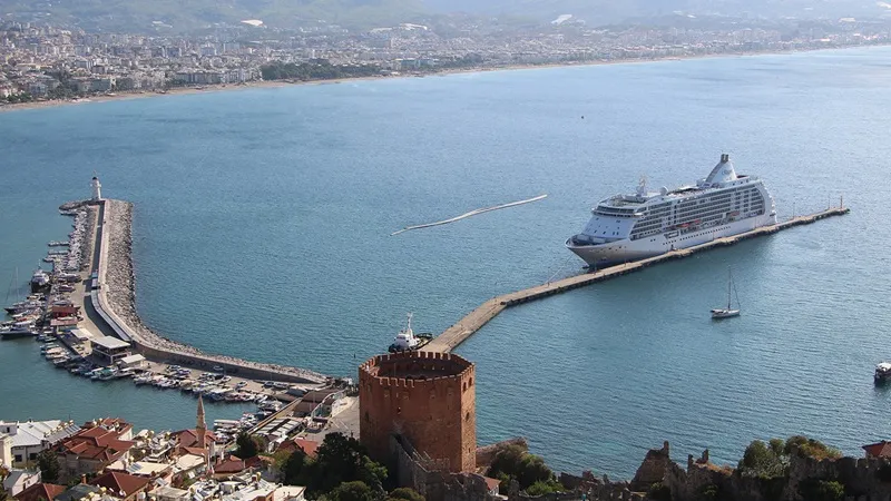 Alanya Kruvaziyer turizminde yeni bir döneme giriyor