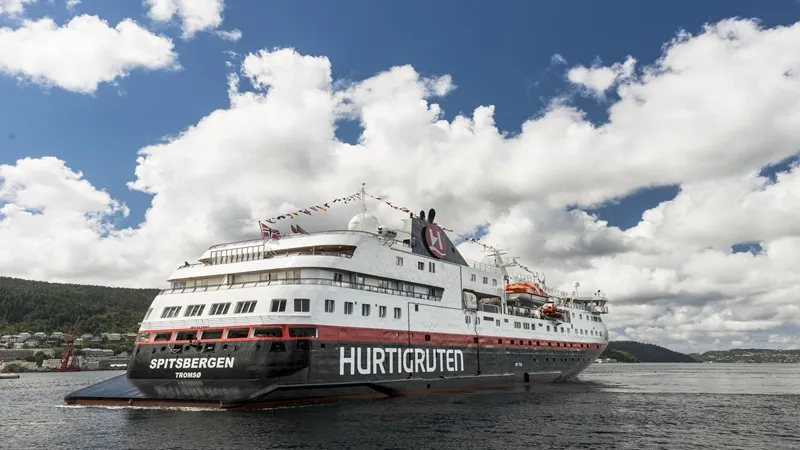 Spitsbergen gemisi yenilenerek Kuzey avrupa seferlerine döndü