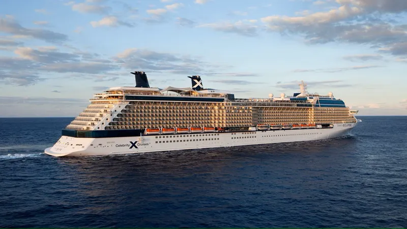Celebrity Eclipse 15 Yıldır Dünyayı dolaşıyor