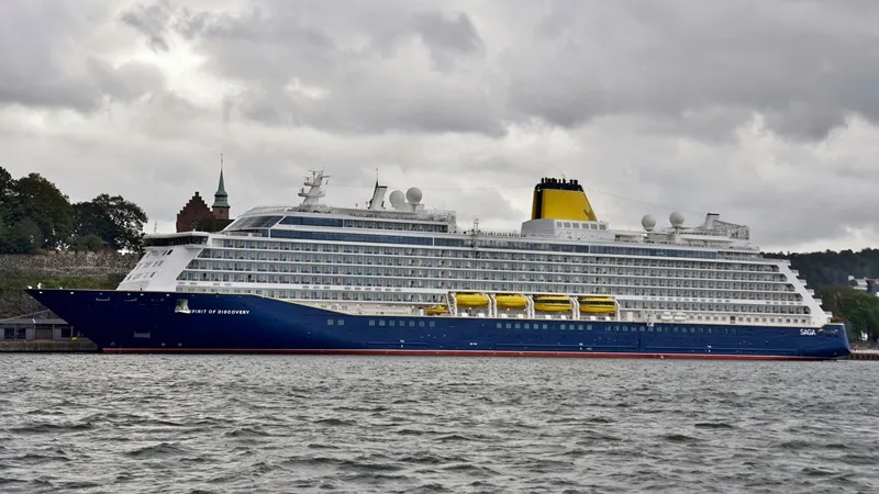 Spirit of Discovery’den Çeşme’ye ilk ziyaret