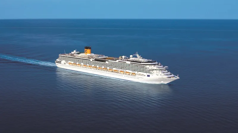 Costa Serena Çin’e geri döndü