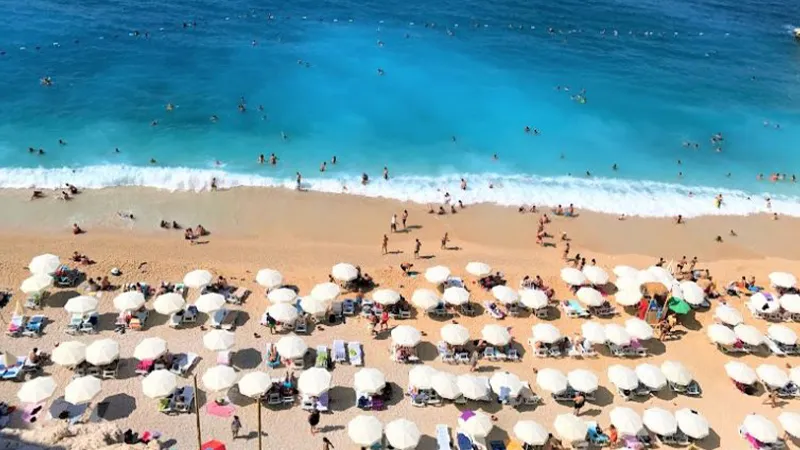 Bayram tatilinde en çok Antalya tercih edildi