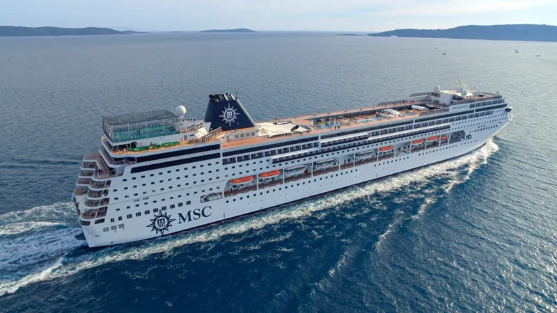 MSC Sinfonia Güney Amerika Seferlerine Hazırlanıyor