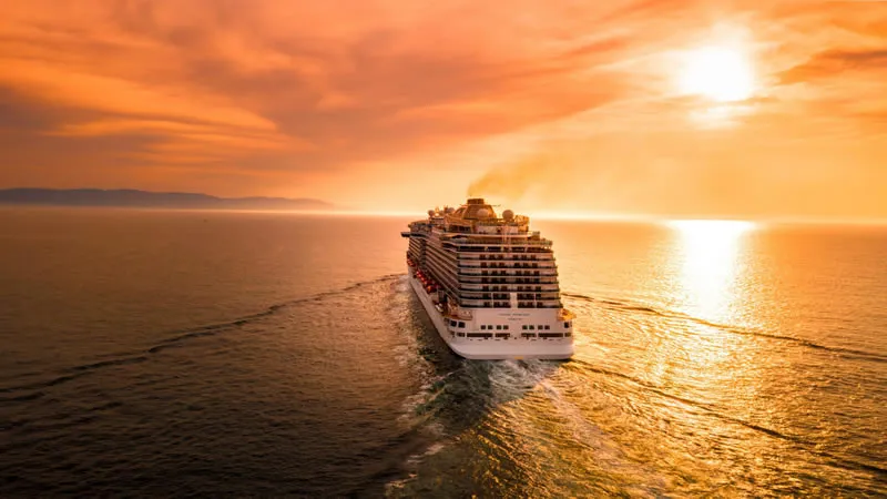 Cruise Zirvesinde: Kruvaziyer Seyahatinin Geleceğine Yön Veren Cesur Stratejiler