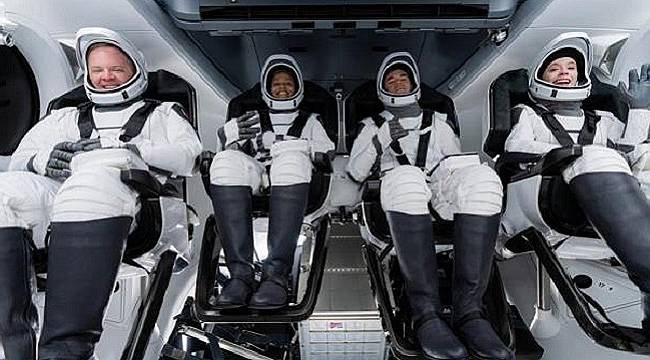 Uzay turizminde 3 günlük ilk `dünya turu` başladı